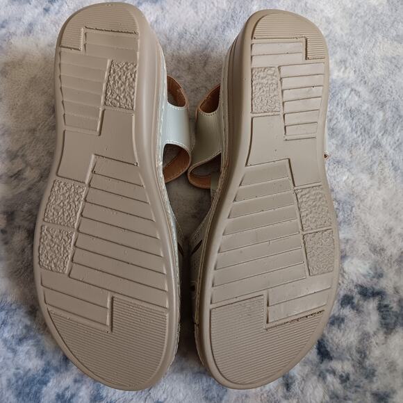 Andrea Comfort Sandals Bundle Of 2 Gold/Black Women's Size 8 NWB - Picture 10 of 16